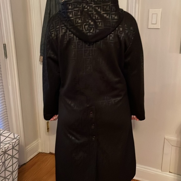 Preloved Fendi black long coat with hood FF logo pristine condition size M - Picture 5 of 11